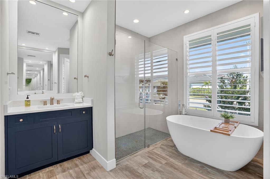 MARCO BEACH - Residential