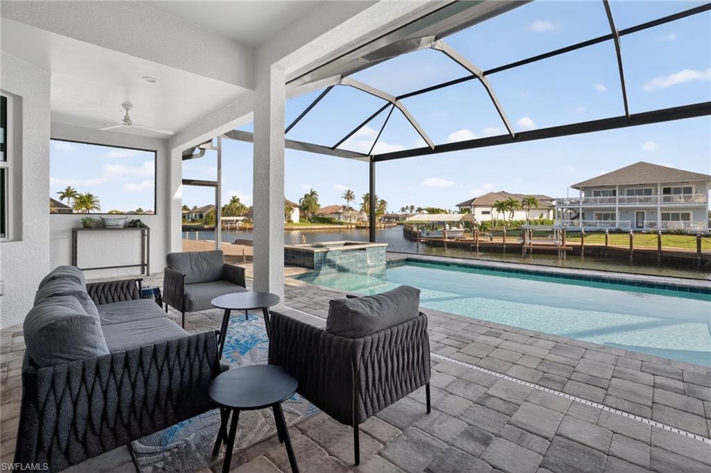 MARCO BEACH - Residential