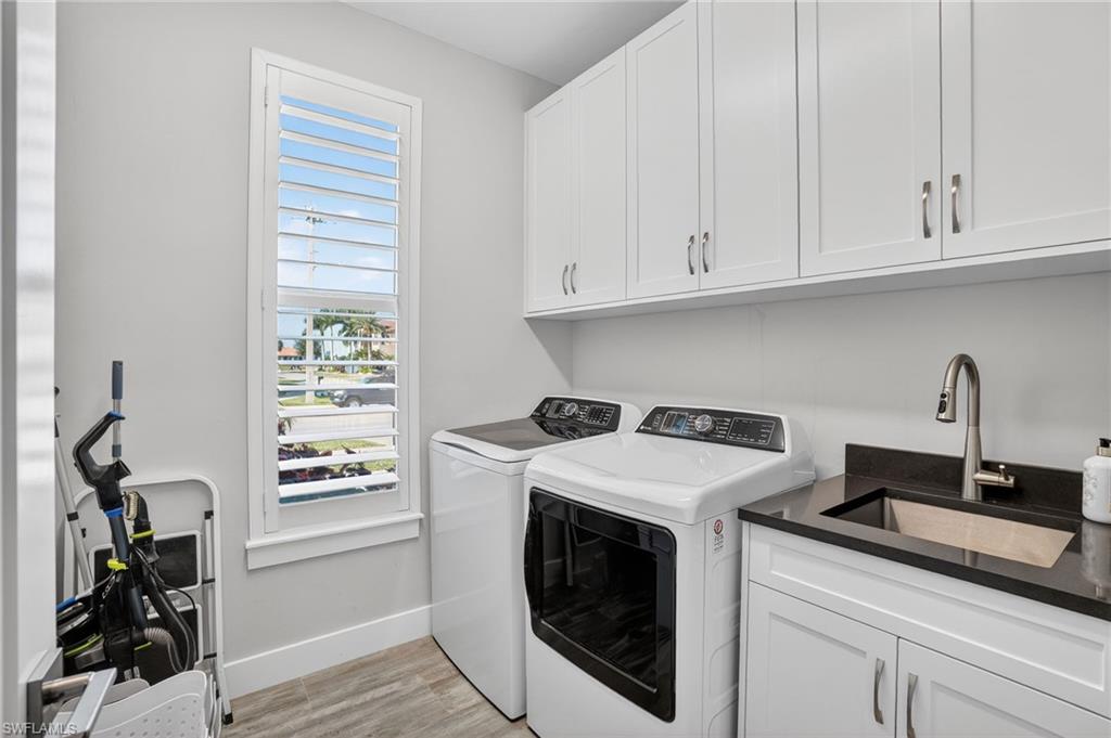 MARCO BEACH - Residential