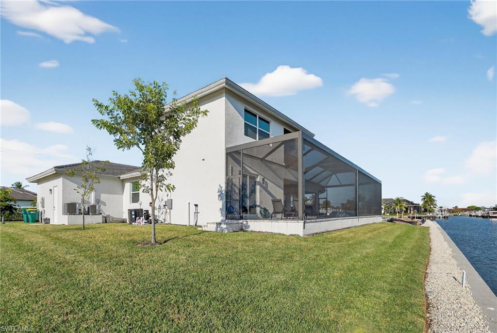 MARCO BEACH - Residential