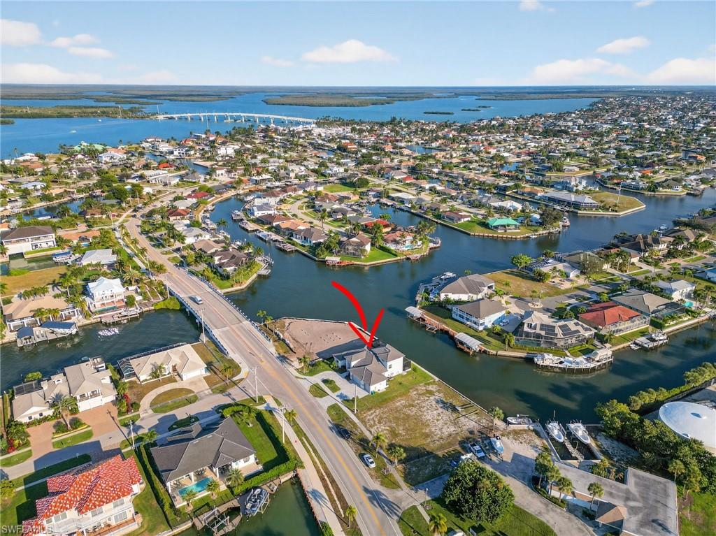 MARCO BEACH - Residential