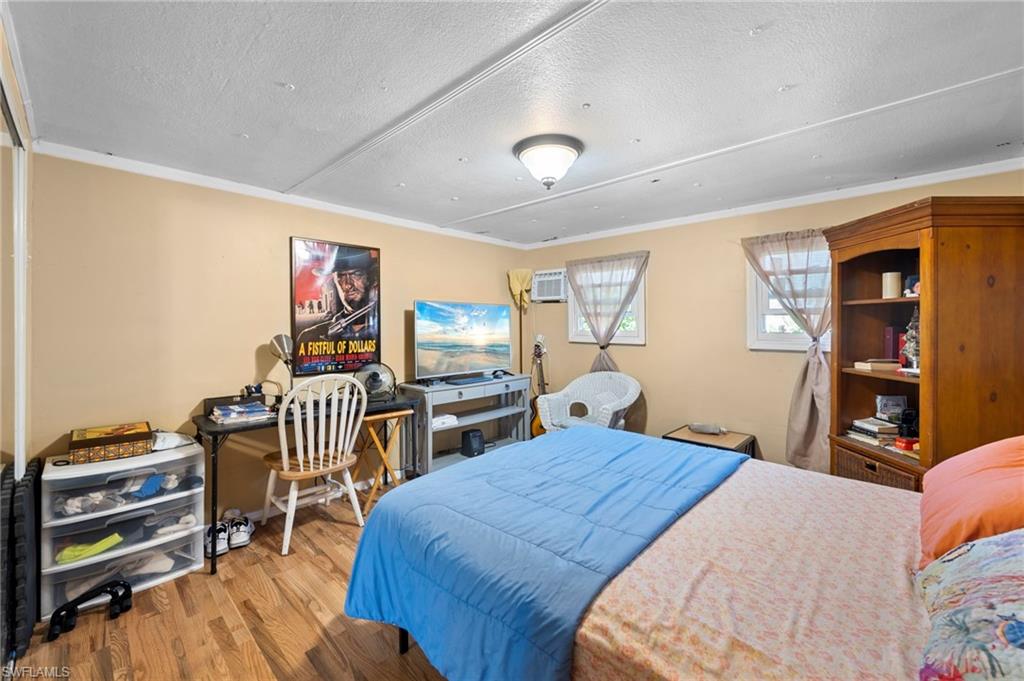 HENDERSON CREEK PARK - Residential