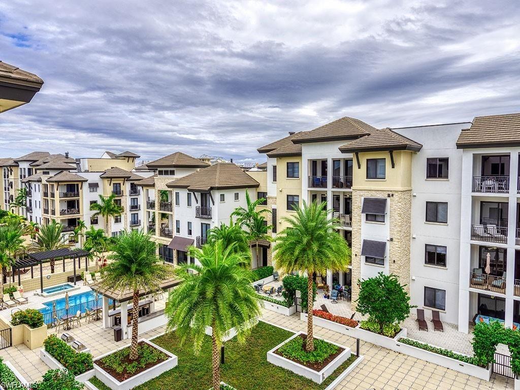 NAPLES SQUARE - Residential