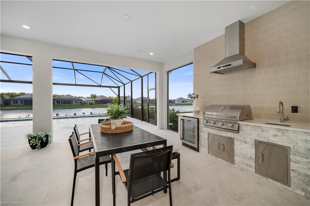 ESPLANADE LAKE CLUB - Residential