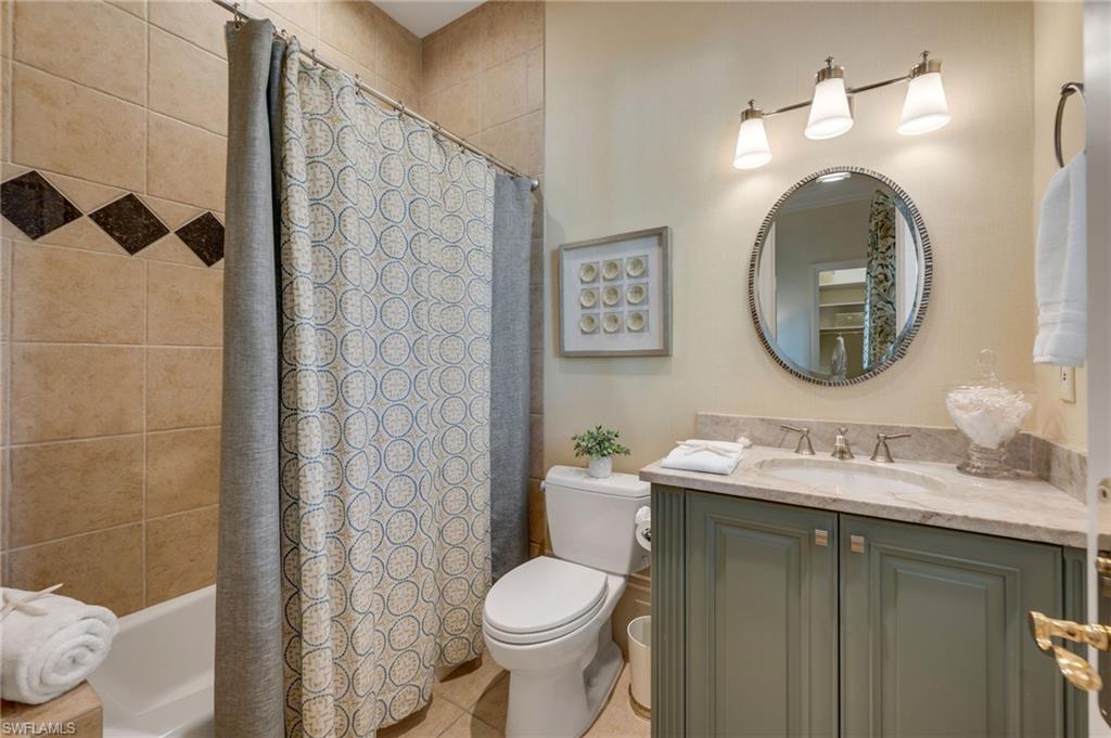 ISLA VISTA - Residential