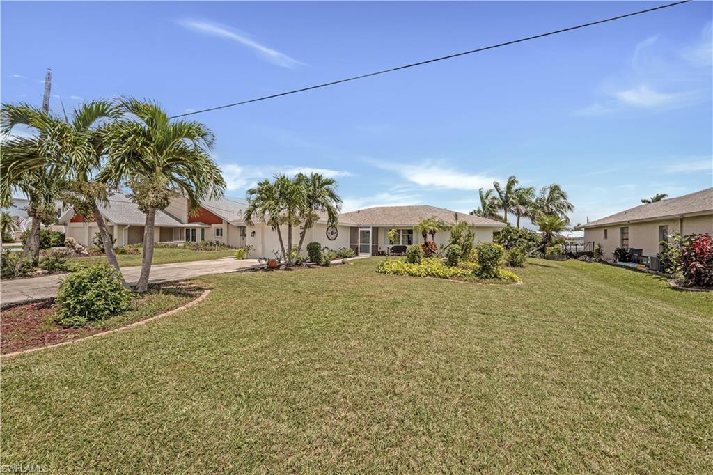 6156 Cocos DR