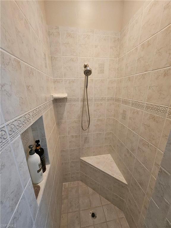 ALDEN PINES FIRST ADD - Residential