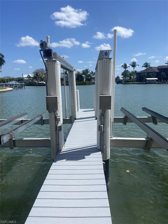 BEACHCOMBER CONDO - Residential