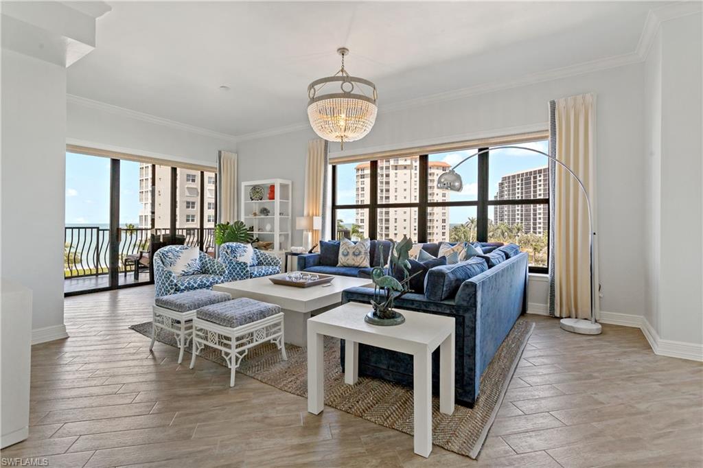 BEACHCOMBER CONDO - Residential