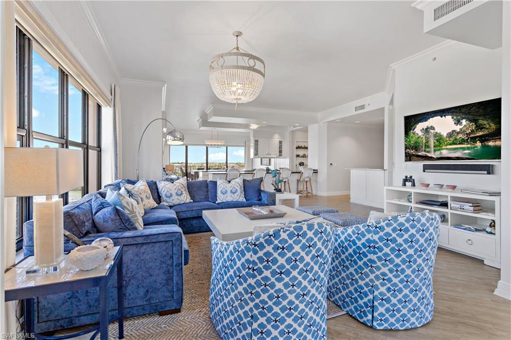 BEACHCOMBER CONDO - Residential