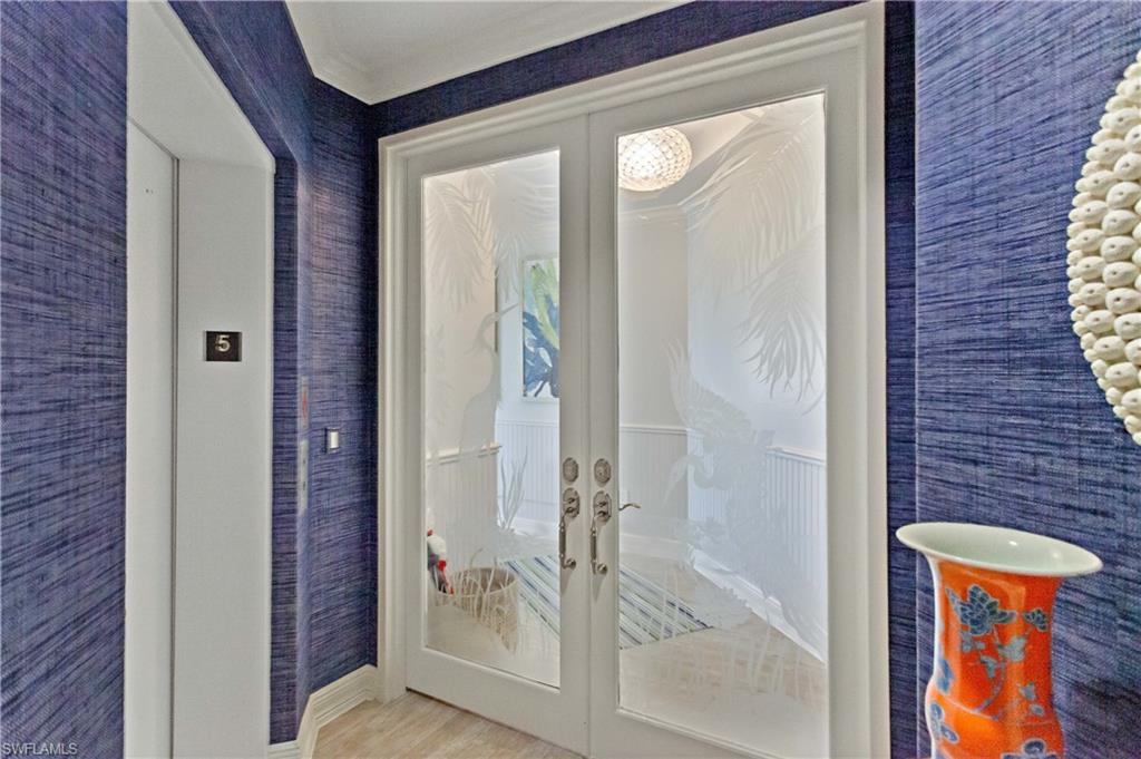 BEACHCOMBER CONDO - Residential