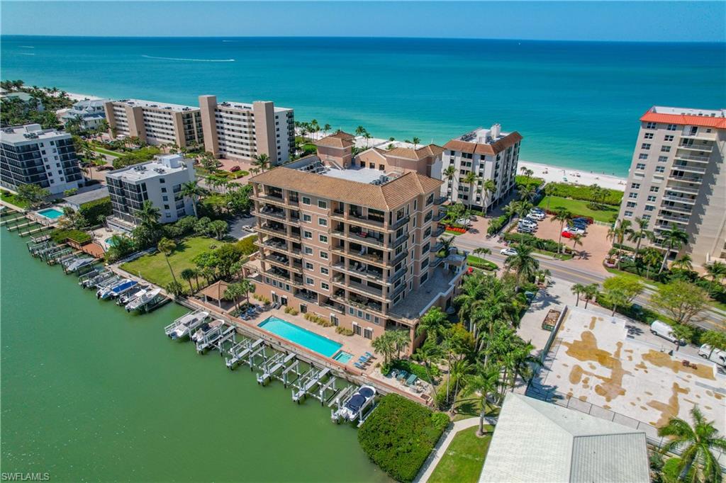 BEACHCOMBER CONDO - Residential