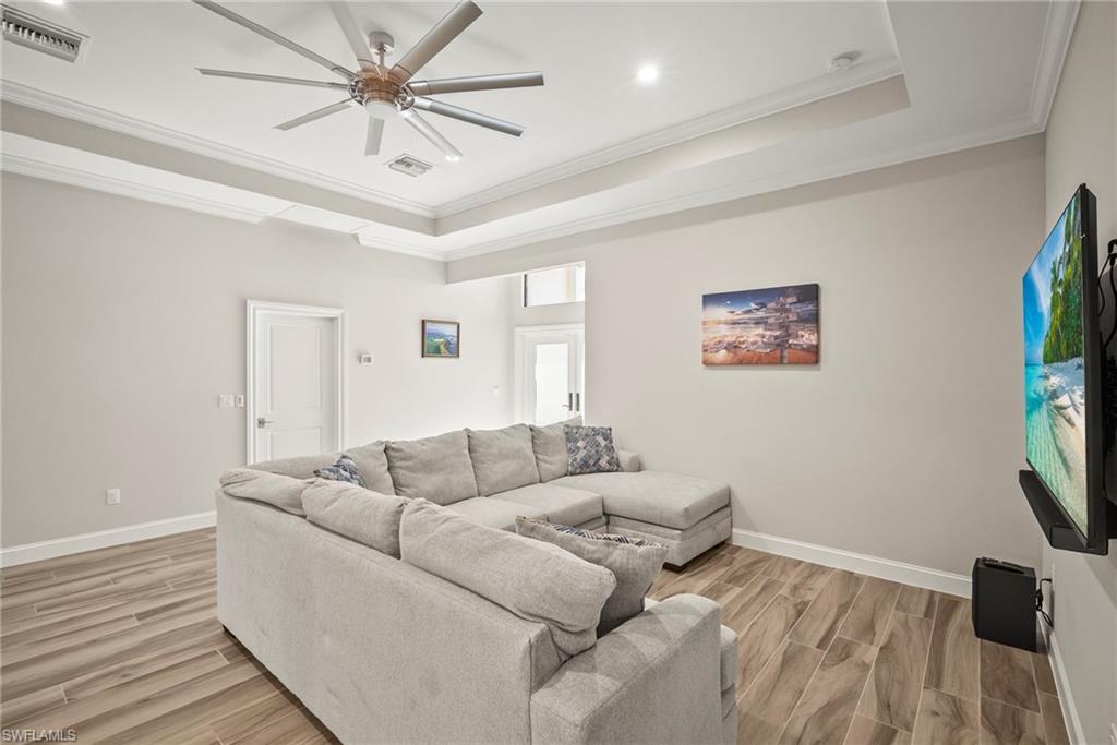 SAN CARLOS ESTATES - Residential