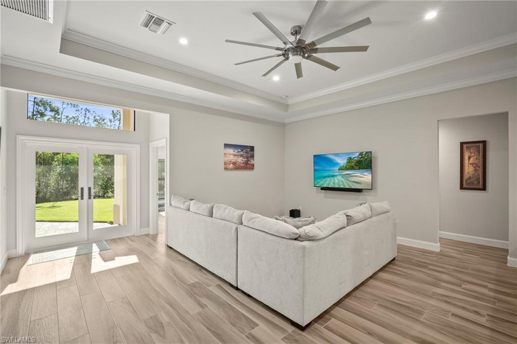 SAN CARLOS ESTATES - Residential