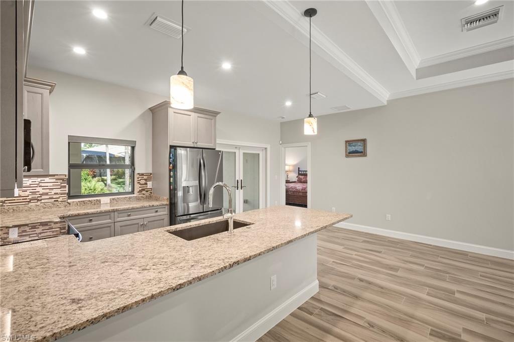 SAN CARLOS ESTATES - Residential