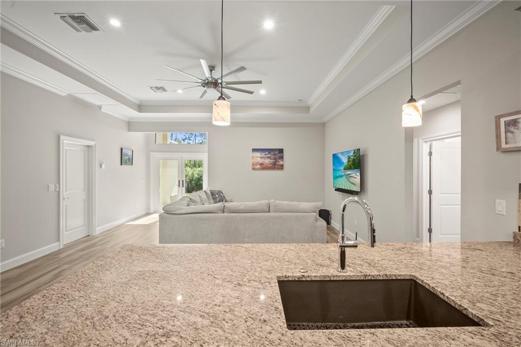 SAN CARLOS ESTATES - Residential