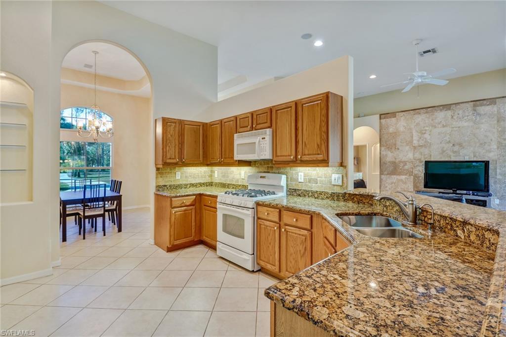 GOLDEN GATE ESTATES - Residential