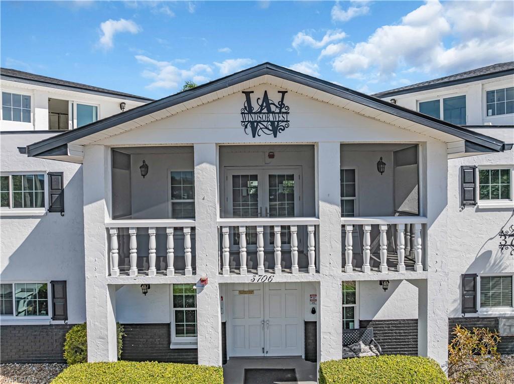 WINDSOR WEST - Residential