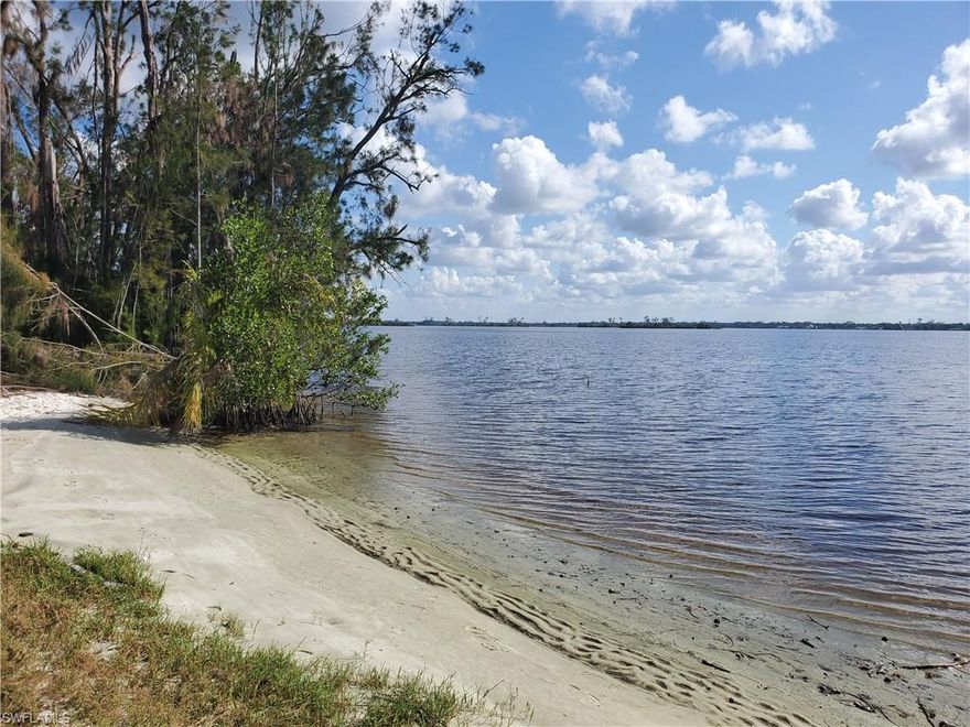 This property includes 38.24± acres along the Caloosahatchee River. There is river frontage with beach areas. This is a desirable waterfront residential development property with boating, fishing, and recreational opportunities. The site is located close to both I-75 and US 41. The property is less than one mile from Publix Supermarket and other commercial services. Southwest Florida International Airport and the Punta Gorda Airport are nearby. Most of the site is located within the suburban future land use designation that allows up to six homes per acre. Custom estate homes could also be developed. Public water services are located along the road frontage. Public conservation lands are adjacent to the property. PIDs: 29432502000060000,32432500000030010,32432500000030020,32432500000030030,32432500000040000, 32432500000030110,32432500000030100,32432500000030090,32432500000030080, 32-43-25-00-00003.0040, 32432500000030070,32432500000030120,32432500000030130, 32432500000030150