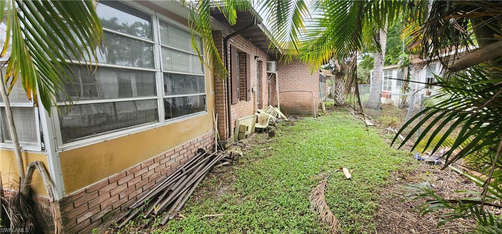 FORT MYERS SHORES - Residential