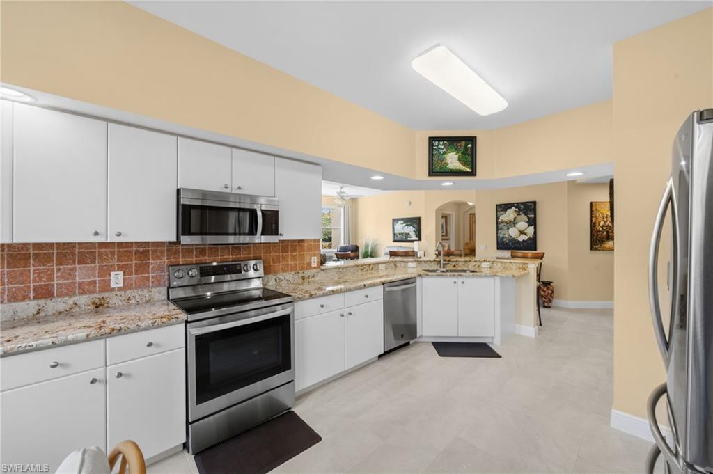 LAS BRISAS AT SPANISH WELLS - Residential