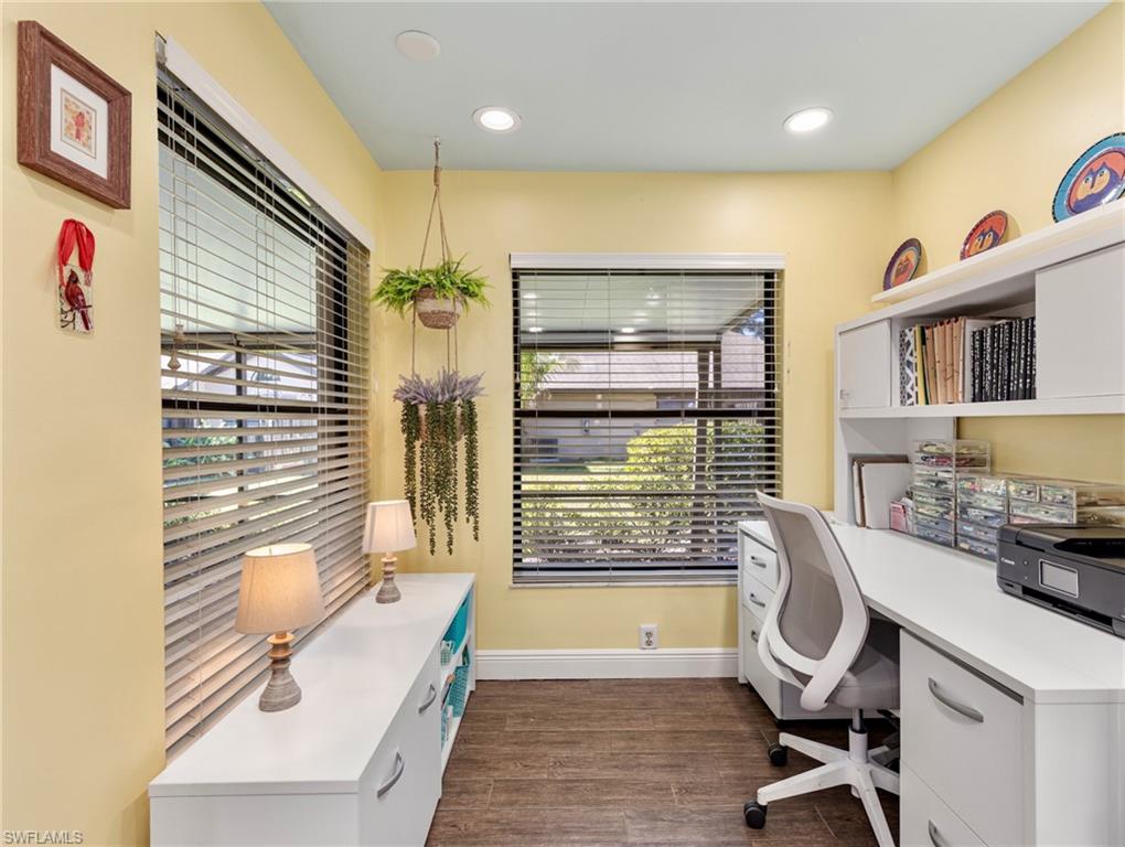 COMPASS POINTE - Residential