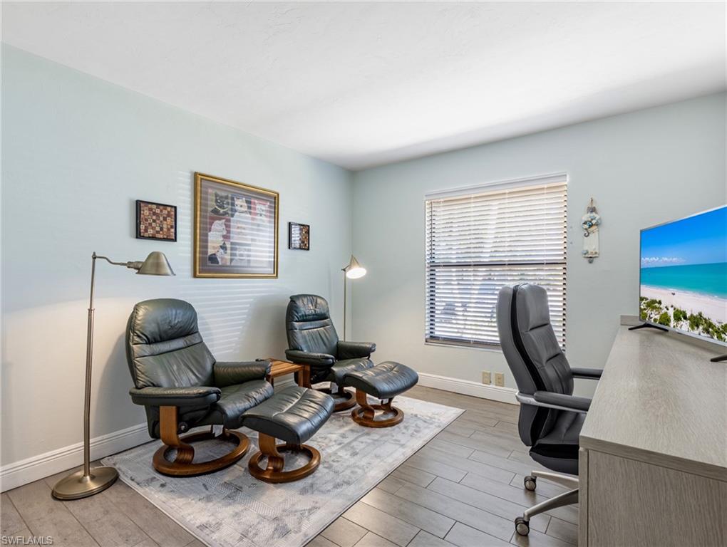 COMPASS POINTE - Residential