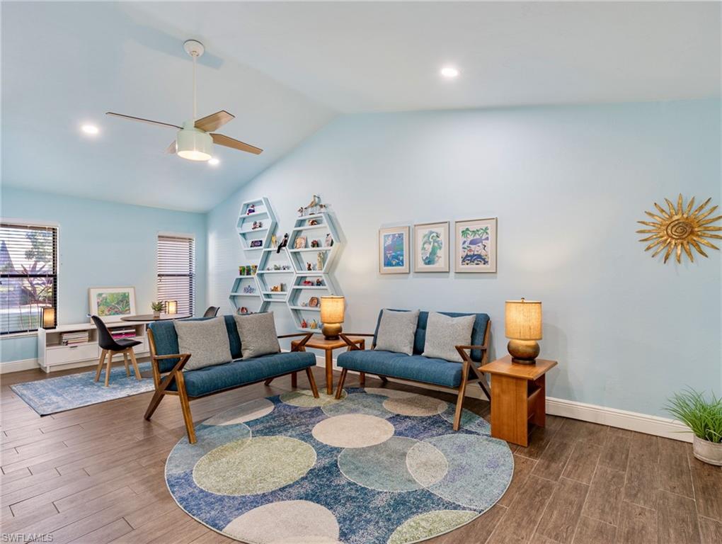 COMPASS POINTE - Residential