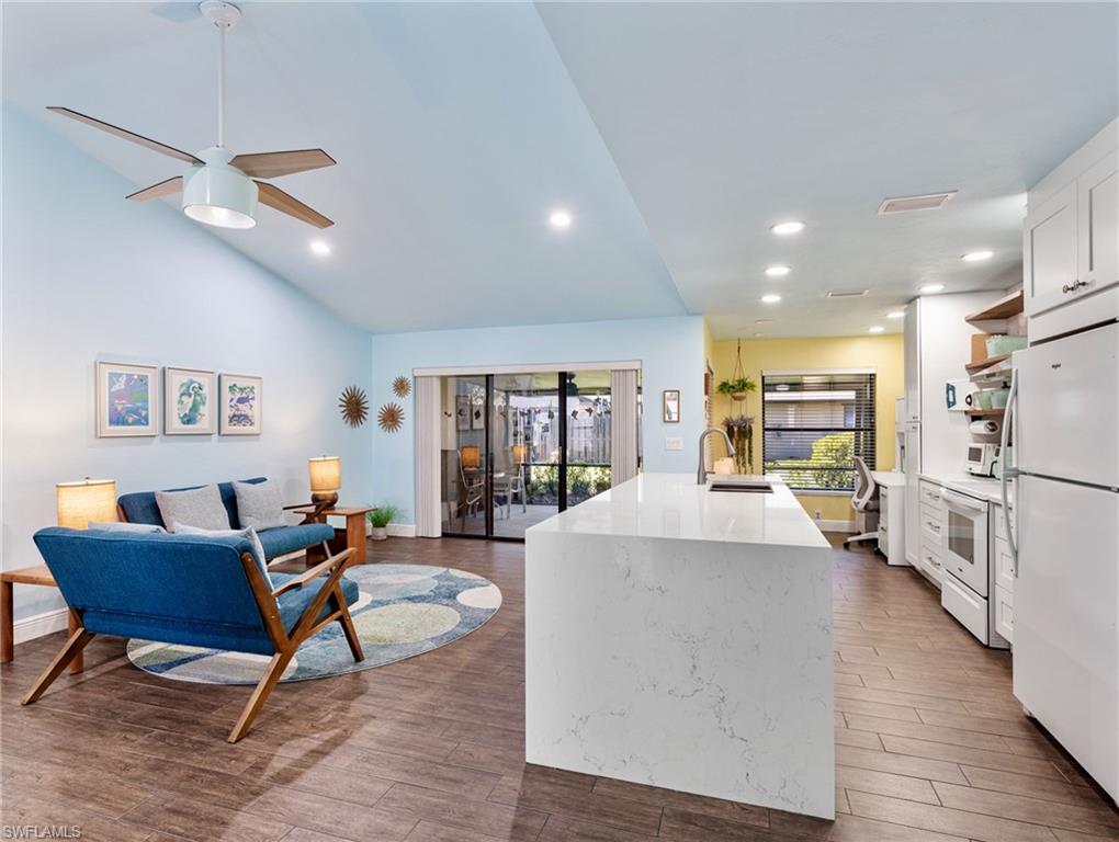 COMPASS POINTE - Residential