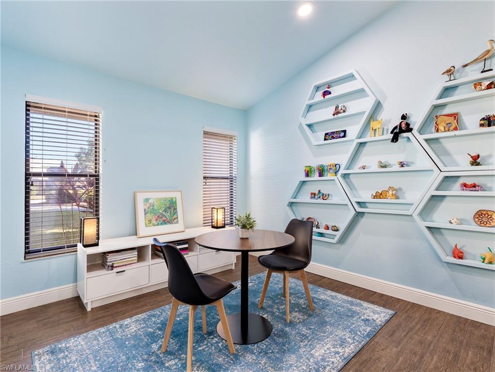 COMPASS POINTE - Residential