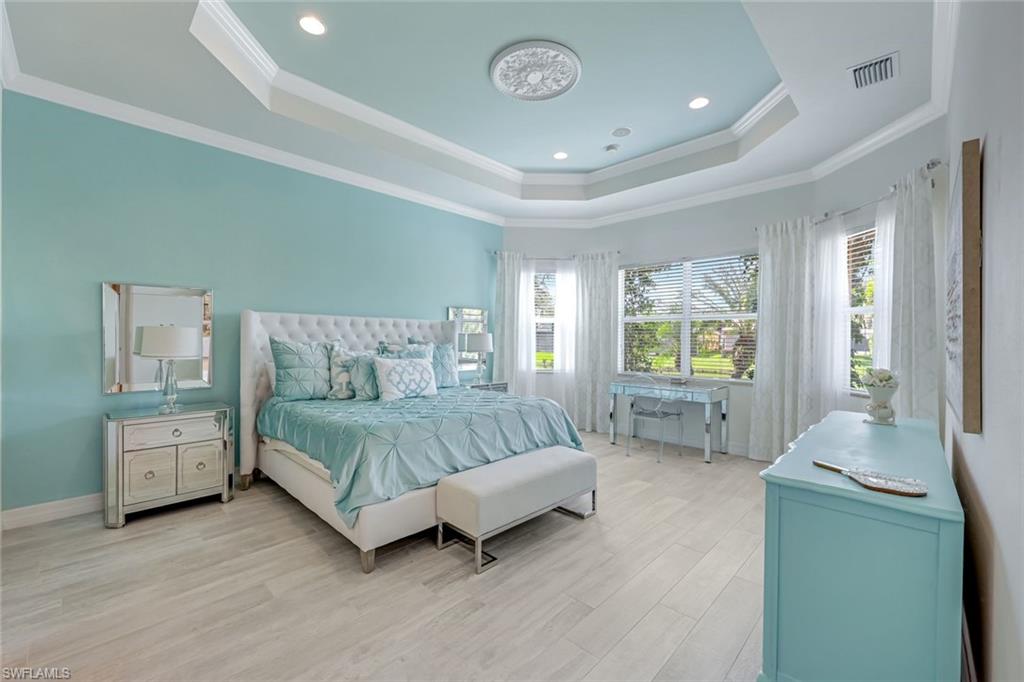 MARBELLA LAKES - Residential