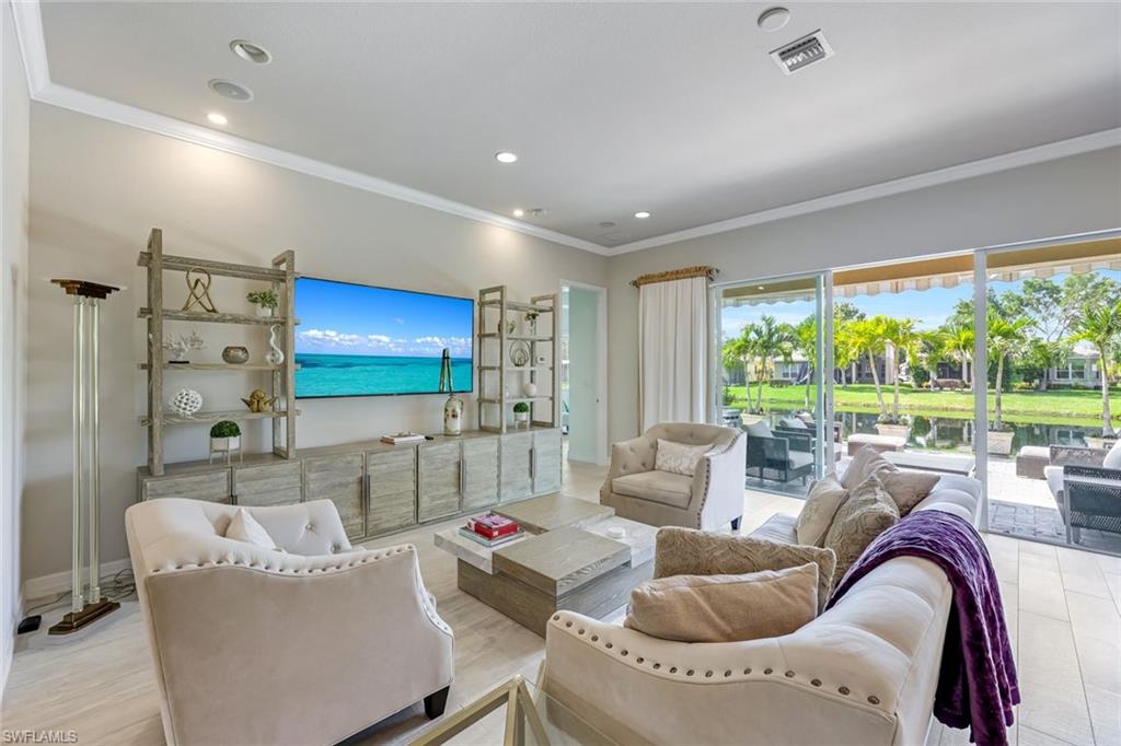MARBELLA LAKES - Residential