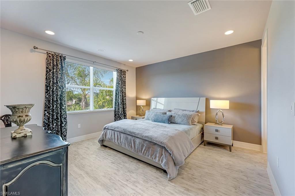 MARBELLA LAKES - Residential