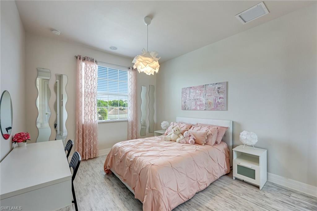 MARBELLA LAKES - Residential