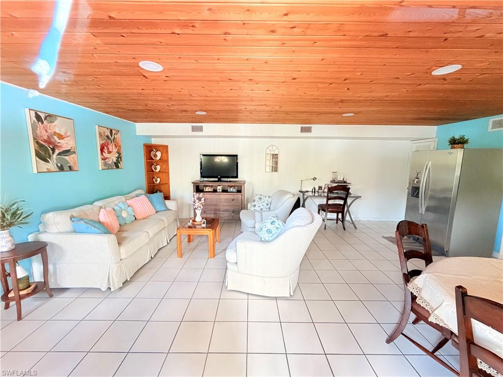 GOLDEN GATE CITY - Residential