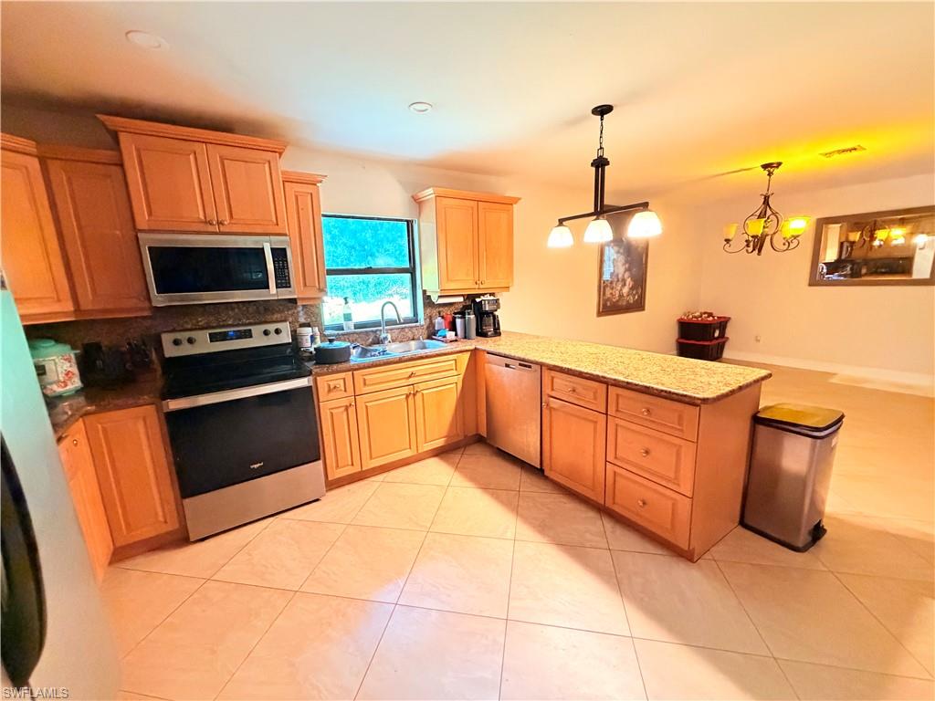 GOLDEN GATE CITY - Residential