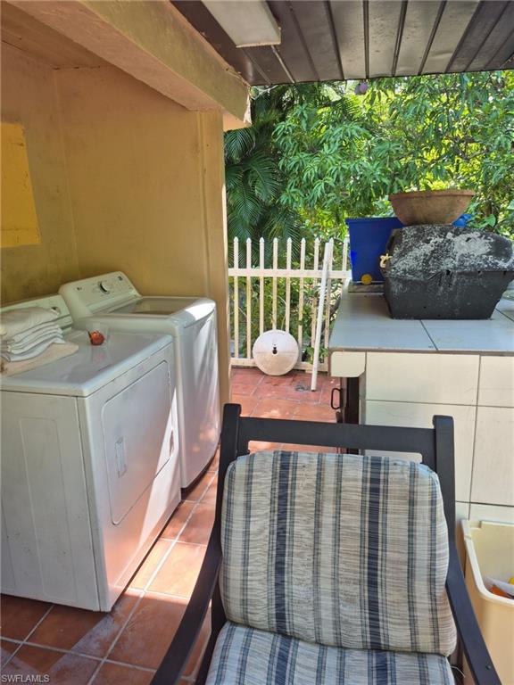 GOLDEN GATE CITY - Residential