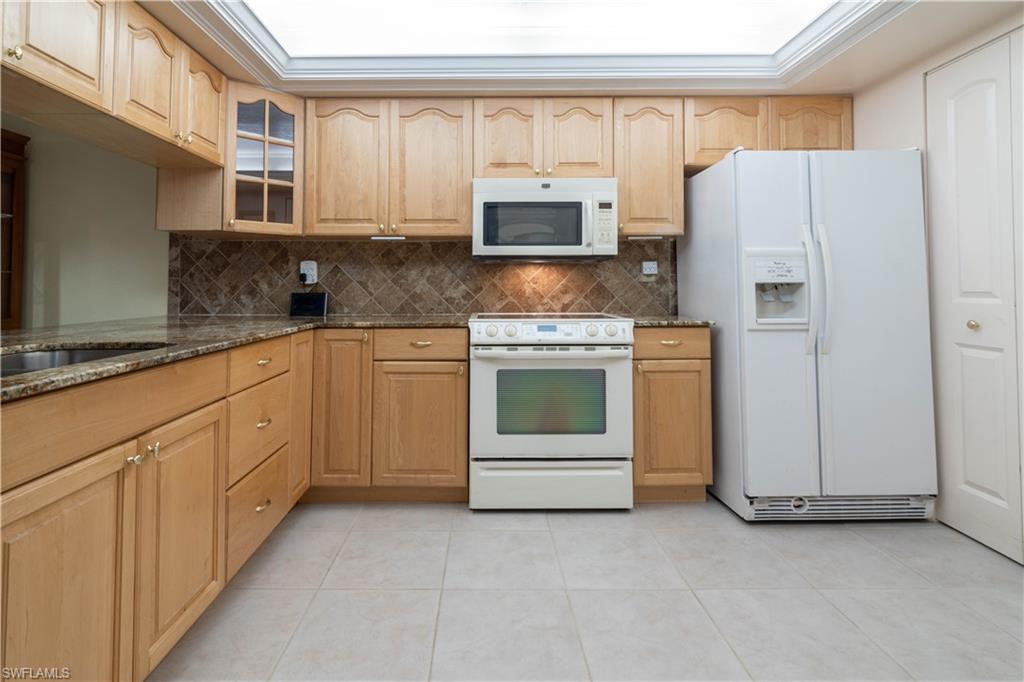 LAKESIDE AT LOCHMOOR CONDO - Residential