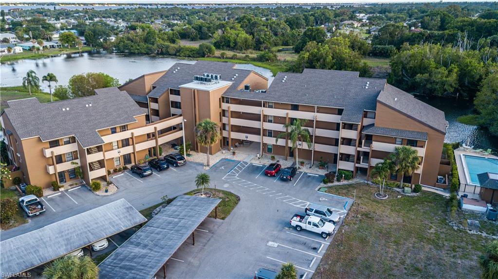 LAKESIDE AT LOCHMOOR CONDO - Residential