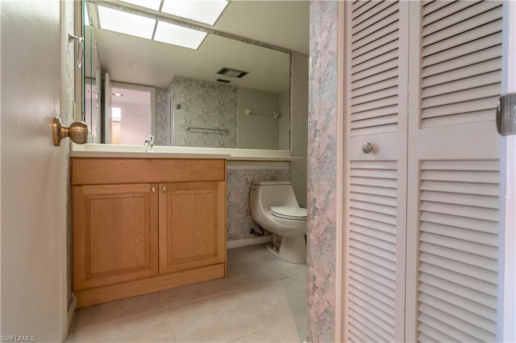 LAKESIDE AT LOCHMOOR CONDO - Residential