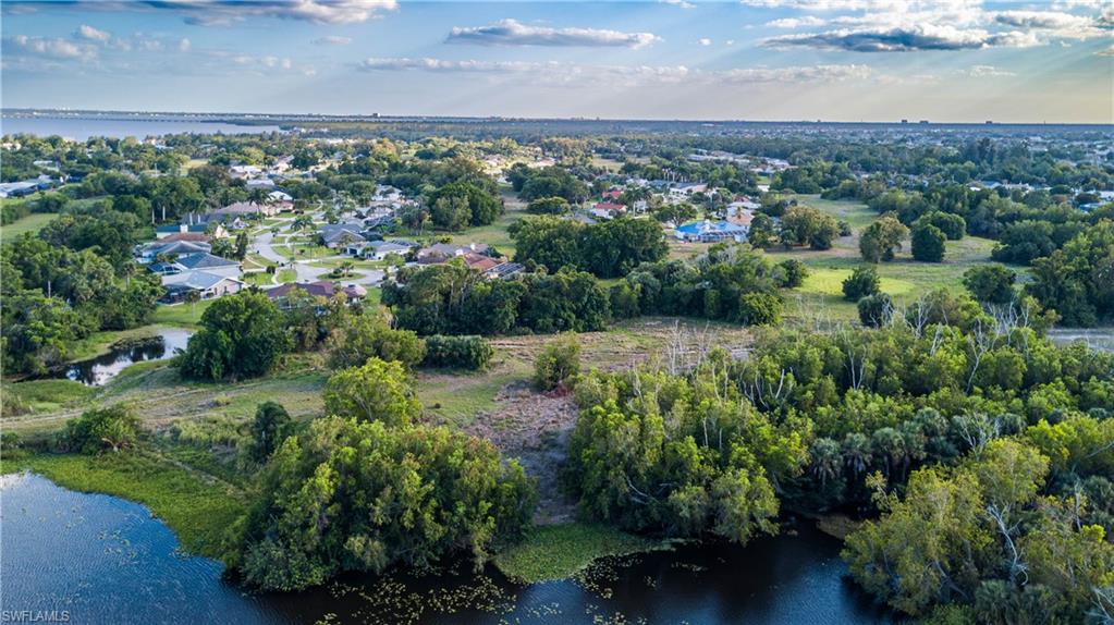 LAKESIDE AT LOCHMOOR CONDO - Residential