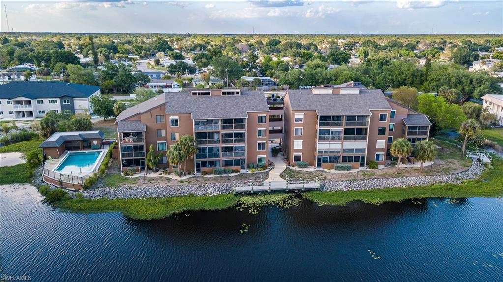 LAKESIDE AT LOCHMOOR CONDO - Residential