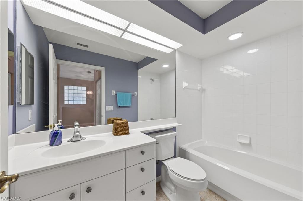 LIGHTHOUSE BAY - Residential