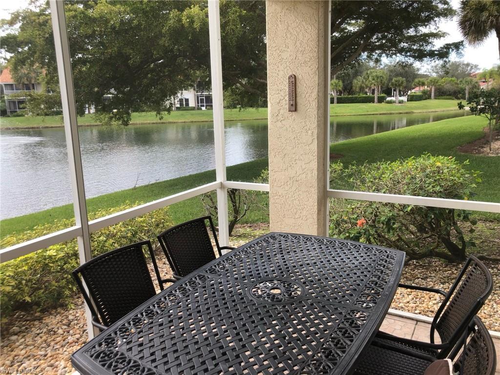 CARLTON LAKES - Residential