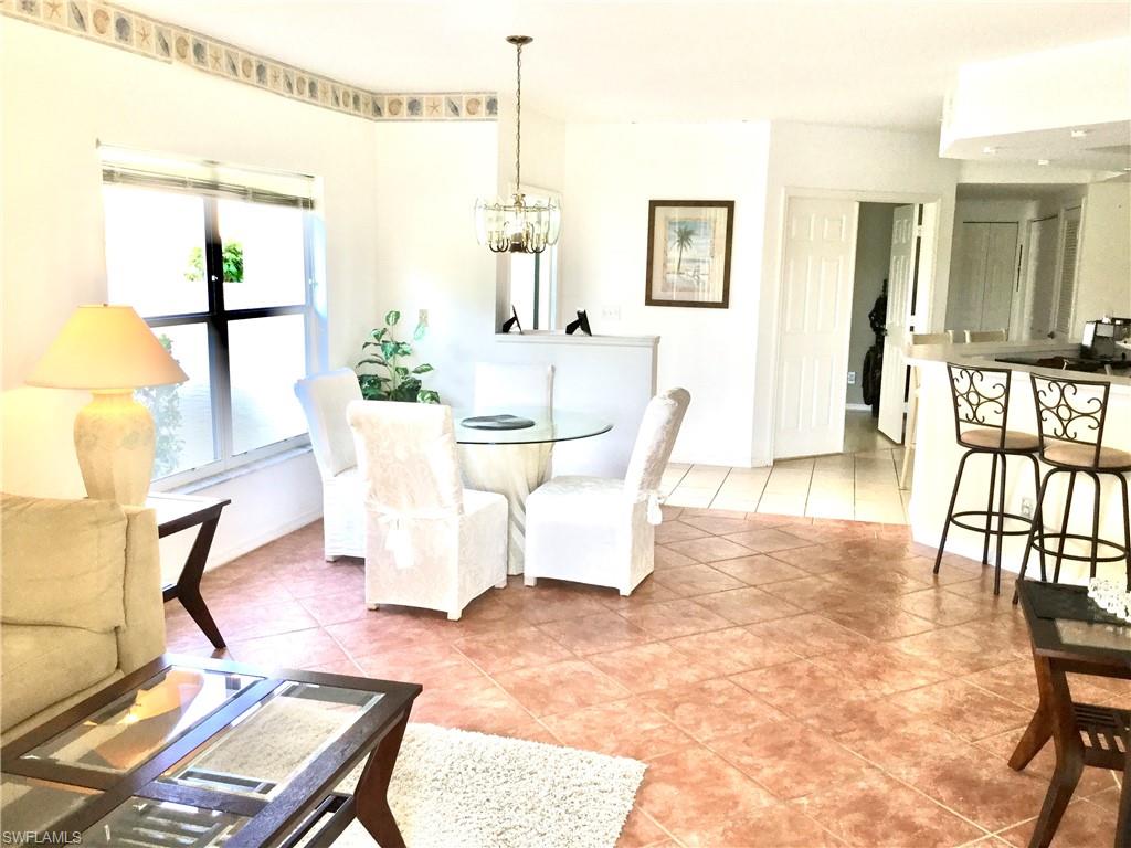 CARLTON LAKES - Residential