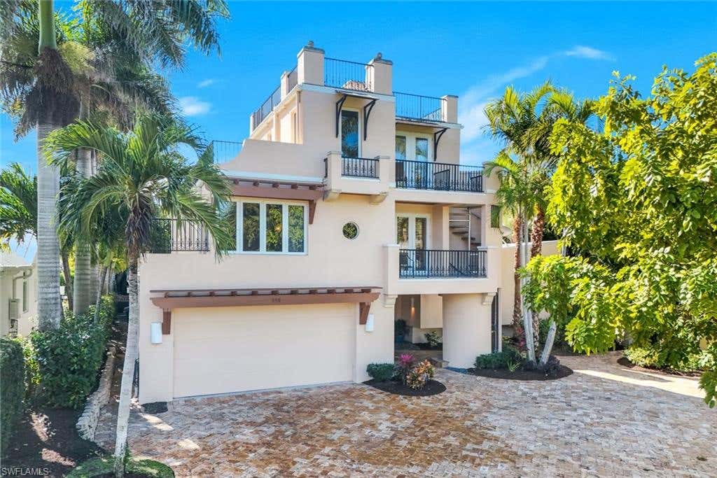 Photo of 210 Central AVE, NAPLES, FL 34102 (MLS # 226022755)