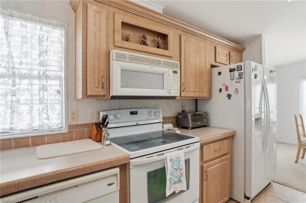 RIVIERA COLONY - Residential