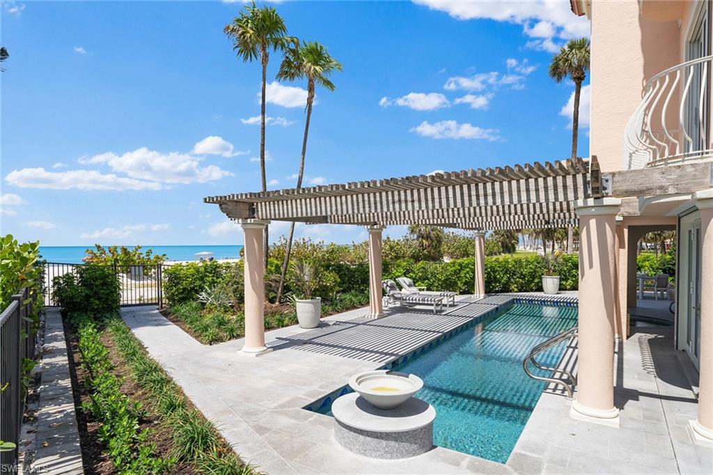 PARK SHORE - Residential