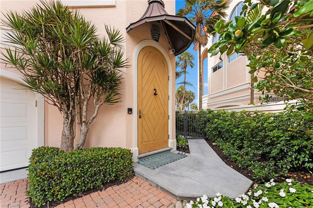 PARK SHORE - Residential