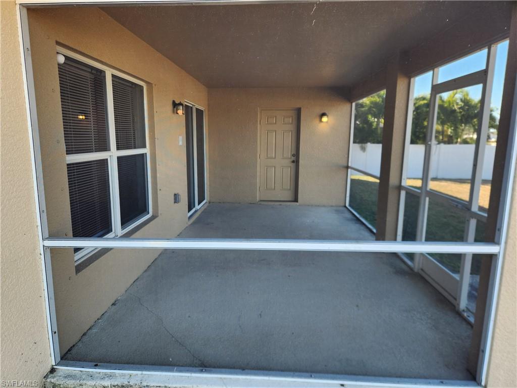 CAPE CORAL - Residential